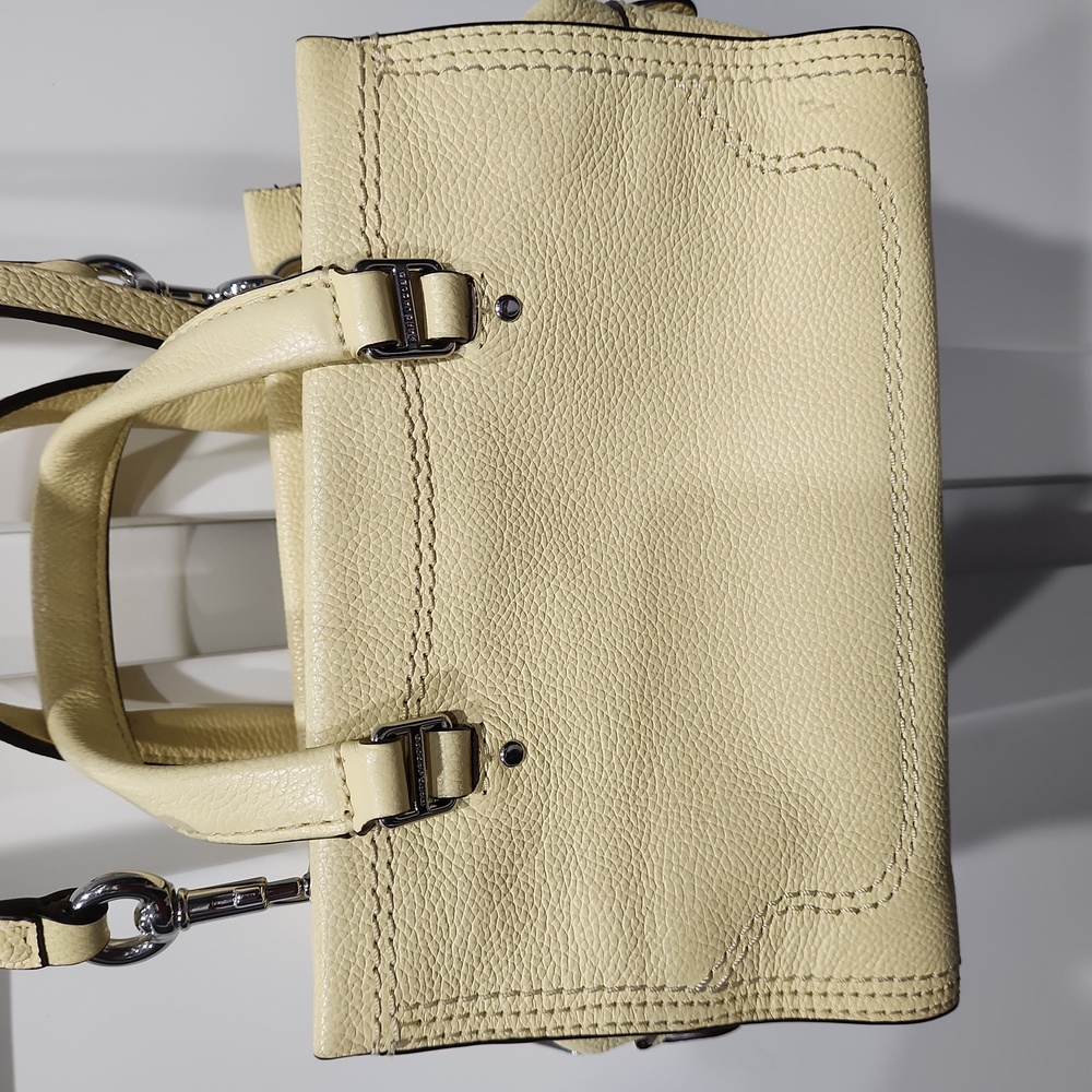 Marc Jacobs French Vanilla Crossbody/ Satchel Cruiser Bag - Picture 10 of 12